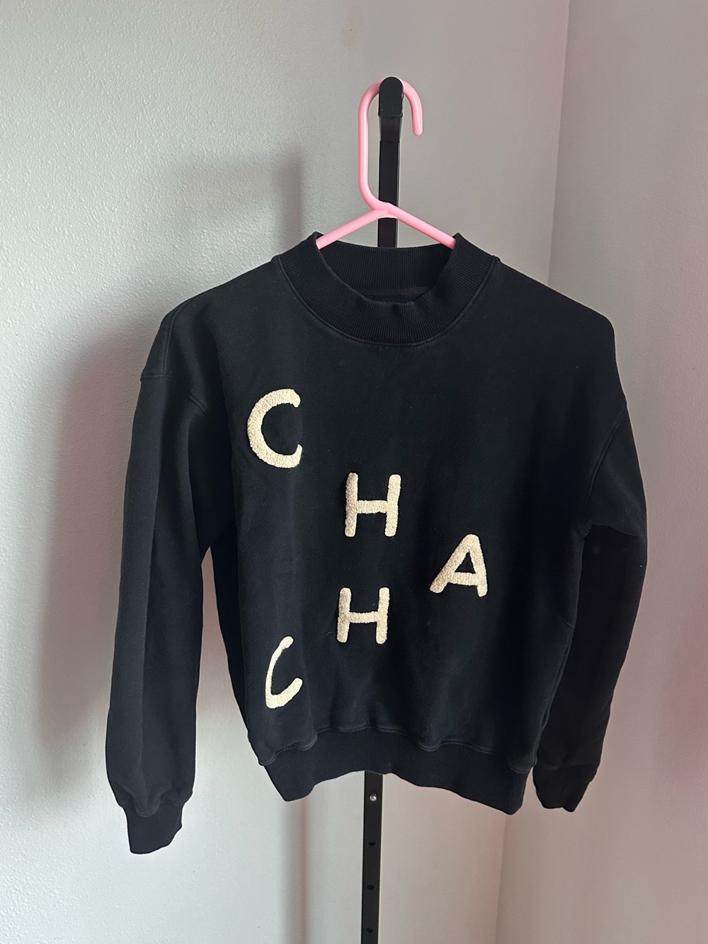 Ellandemm size small sweater